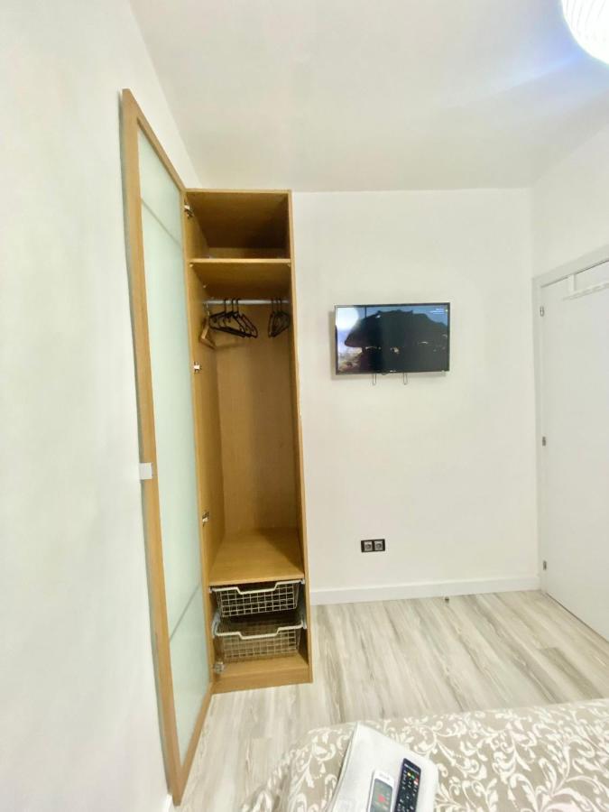 Piramides 1 Apartment Madrid Exteriör bild