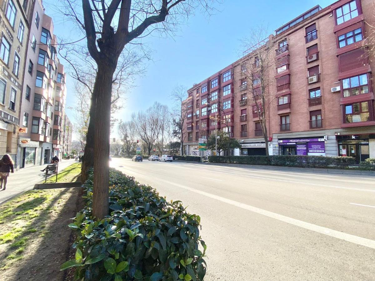 Piramides 1 Apartment Madrid Exteriör bild